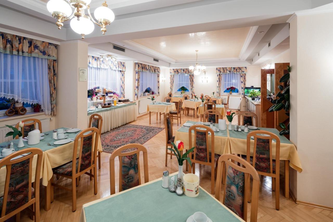 Gasthaus Pension Zum Lustigen Steirer Bruck an der Mur Esterno foto